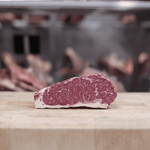 Faux-filet Rubia Gallega maturé — pièce contenue dans la Box Découverte Rubia | My Butcher Box